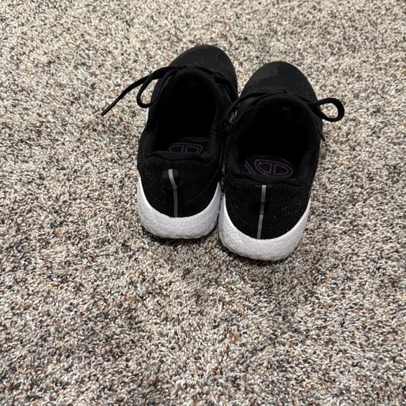 Varsity Vibe Training Shoes - Picture 4 of 7